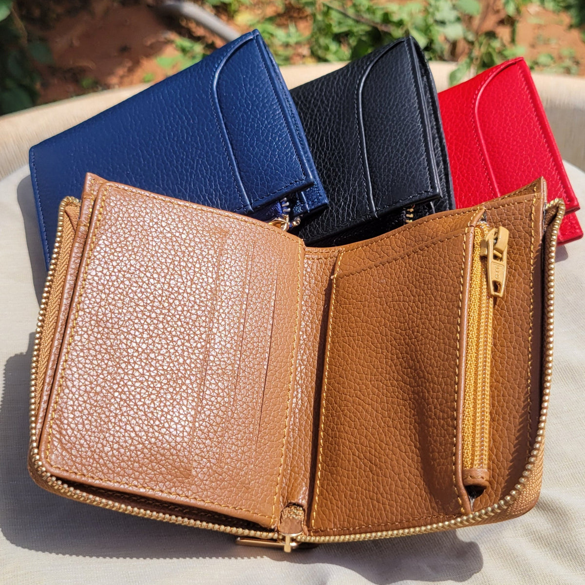 SAPHIRE - Portefeuille en Cuir Grainé & Zip Doré